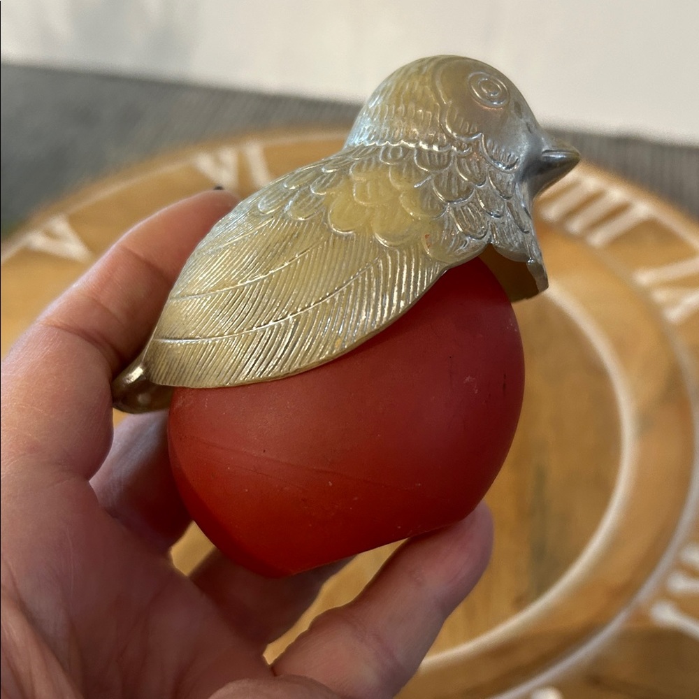Avon bird Cologne holder empty vintage glass bird silvertone and red glass - Picture 14 of 16
